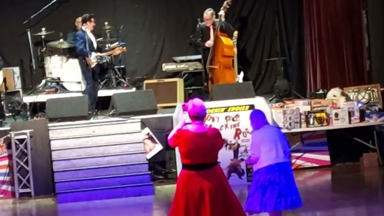 Marc Robinson/Buddy Holly   rockin with olivee