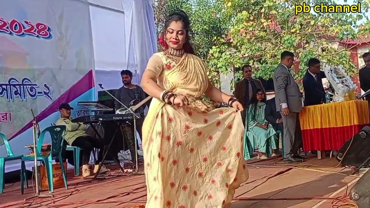 আমায় দুনিয়া থেকে চুরি করে#picnic #dance #new #viral #video # গ্রীন অরণ্য পার্ক
