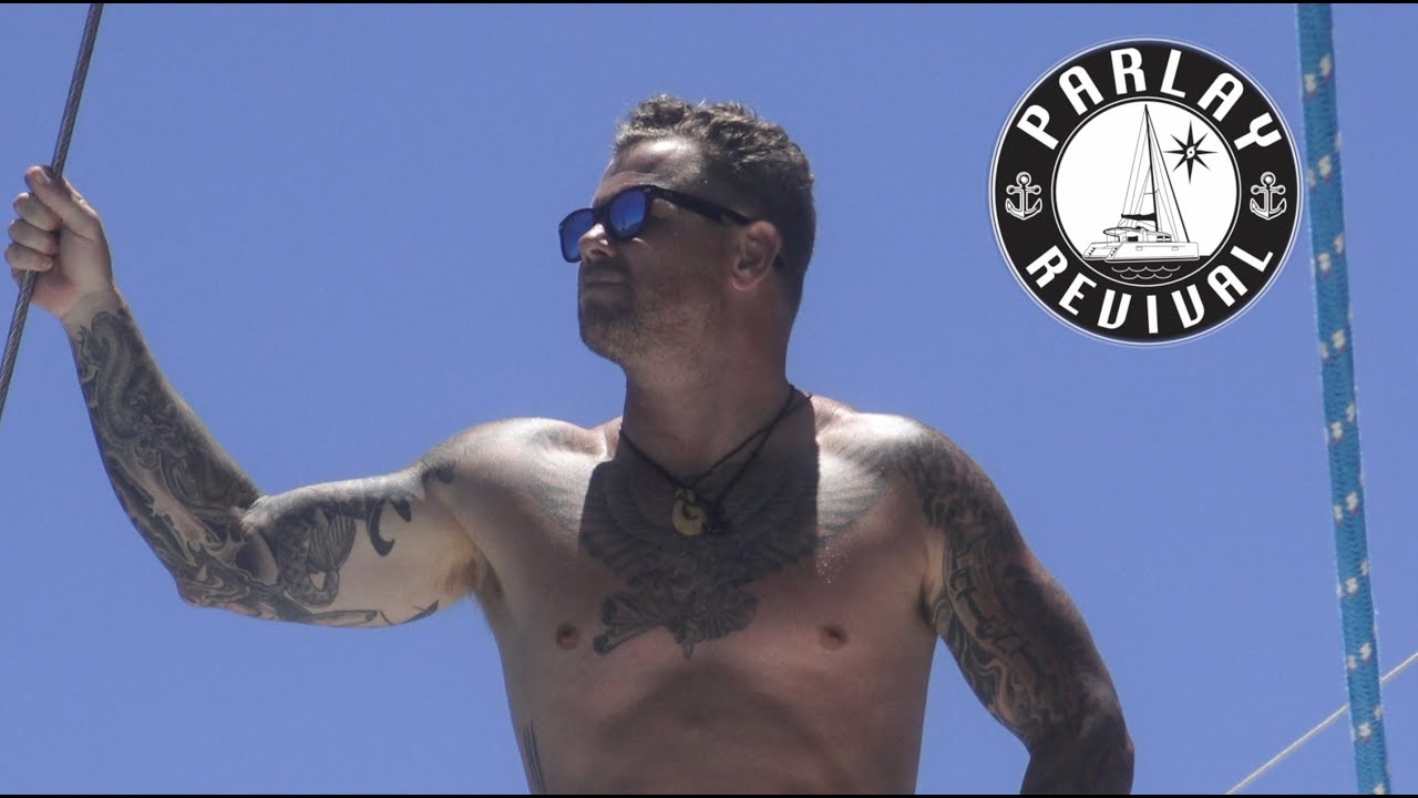 Good to have a NAVY SEAL around - Bay Islands, Honduras - Ep 32