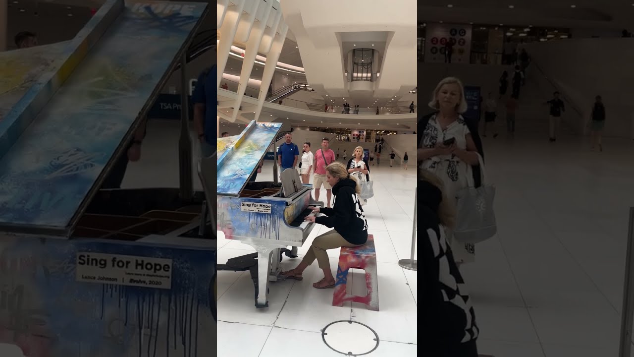 Mi interpretación al piano de Love Story, tocada en el World Trade Center en julio de 2025.