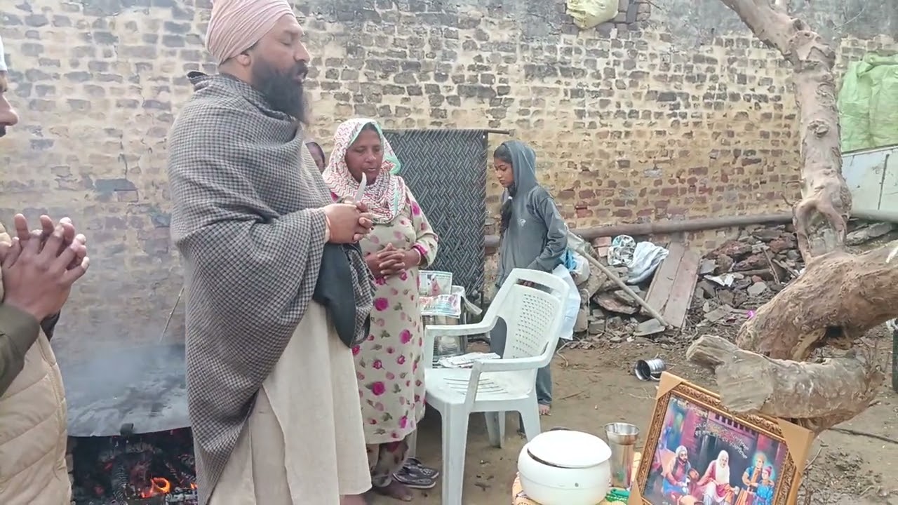 ਬਾਬਾ ਮੋਤੀ ਰਾਮ ਮਹਿਰਾ ਜੀ '' ਦੇ ਜਨਮ ਦਿਹਾੜੇ ਤੇ ਲੰਗਰ ਲਾਇਆ 