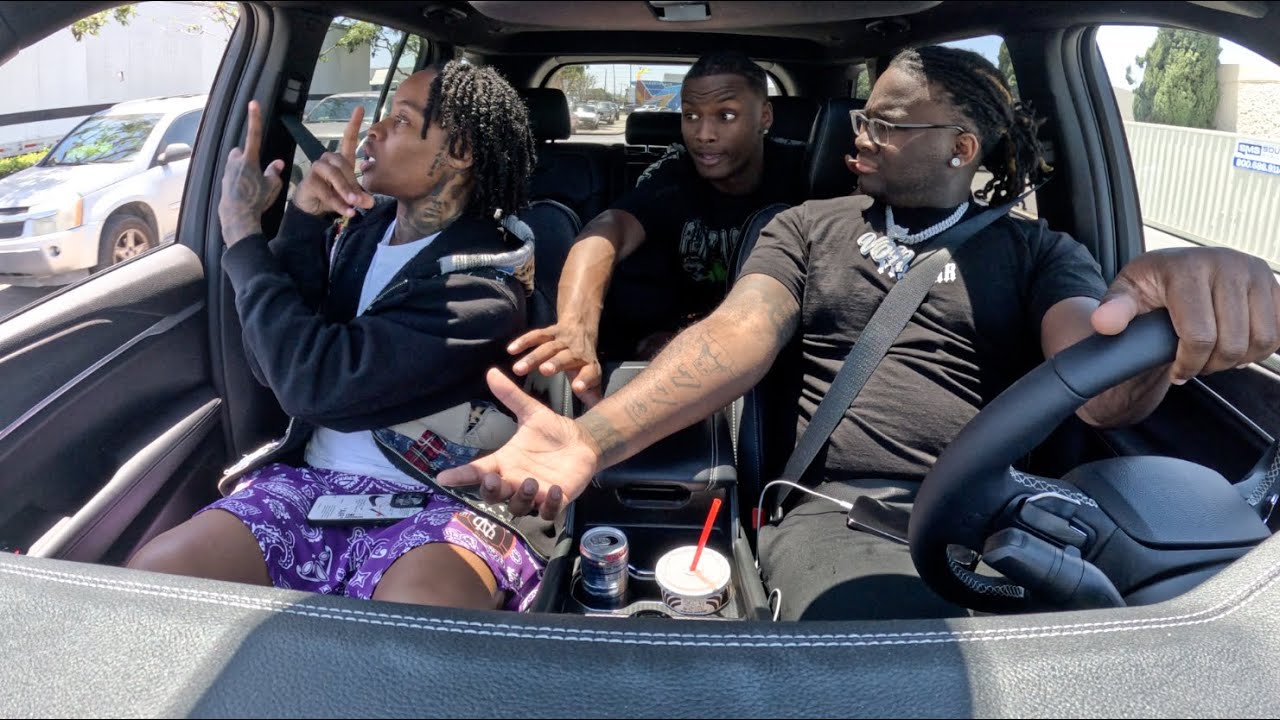 Throwing Up Random Signs Out The Car in LA In Front Of The Gang..