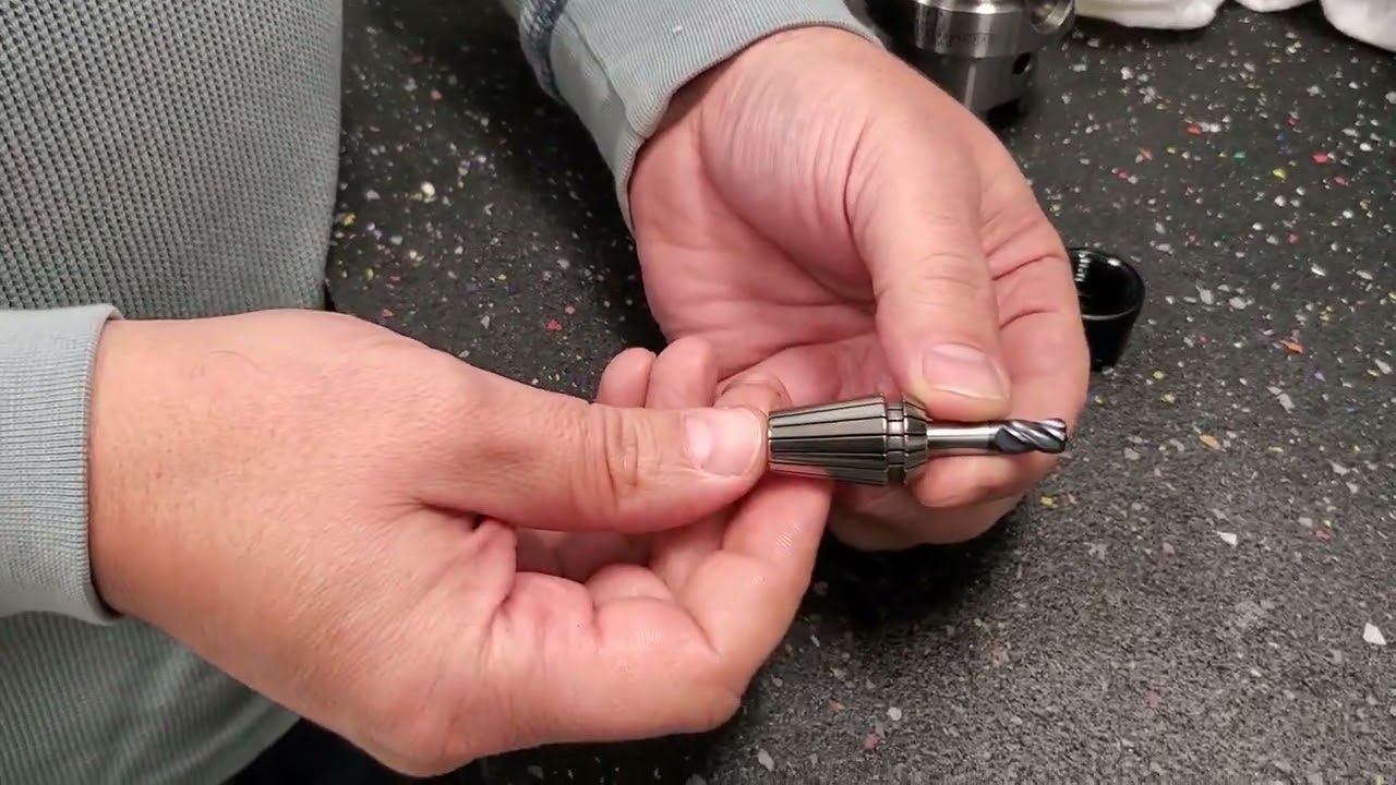 How to Load a Tool in a Collet Holder (HSK-63A ER16)