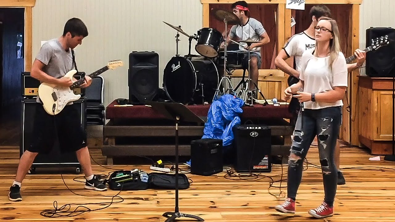 Paramore: Misery Business [Cover] #paramore #paramoreisaband