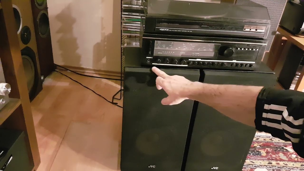 JVC S-P33 hangfal és egyedi videoton RA6363S