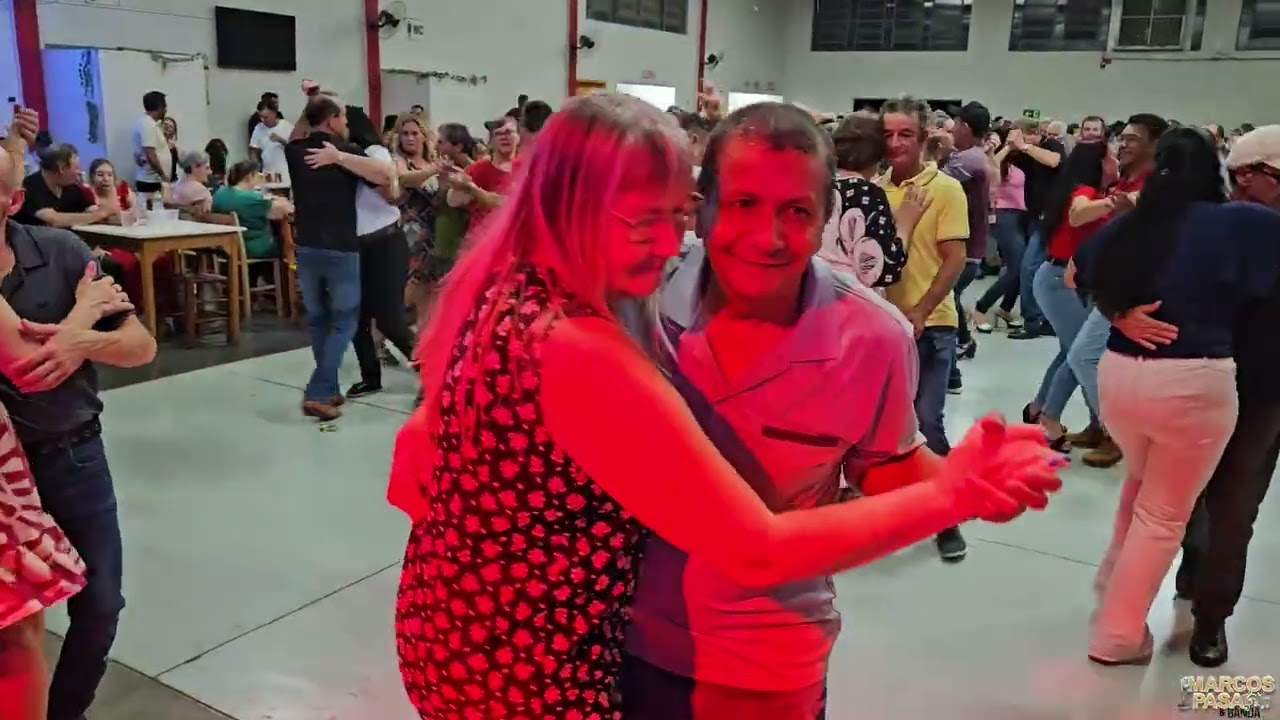 Se Embora Dançar Essa Vai Pros Apaixonados com  Marcos Pasa No Forró AO VIVO