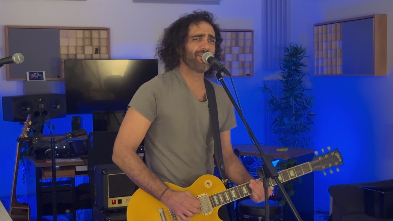 Filippo Ferrari - Odeon (live @ Studio XLR)