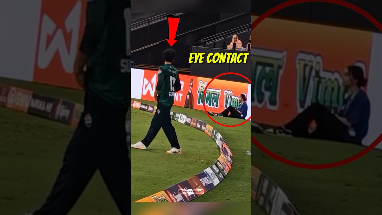 Pakistani Player Sufyaan Muqeem Eye Contact With Ball Girl During Ind vs Pak Match 🤯 #shorts