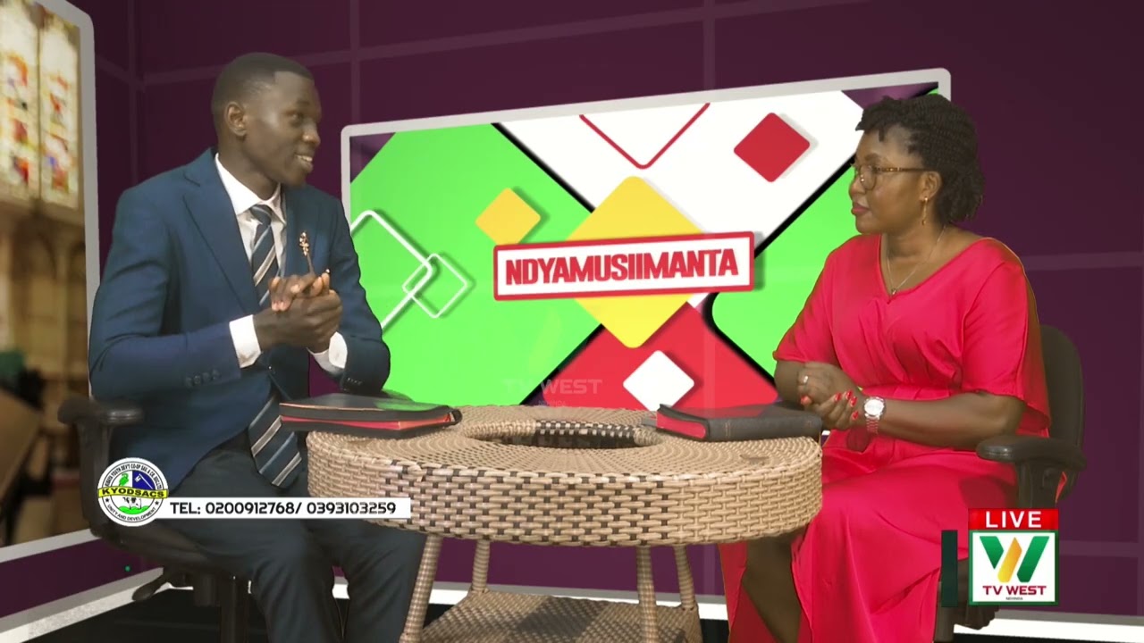NDYAMUSIIMANTA: Duncan Tumwesigye, omweegyi ah&rsquo;eitendekyero erya BSU natuha obujurizi.