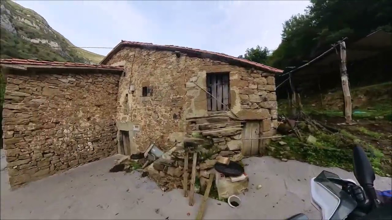 PARQUE NATURAL DE LOS COLLADOS DE ASON CANTABRIA.
