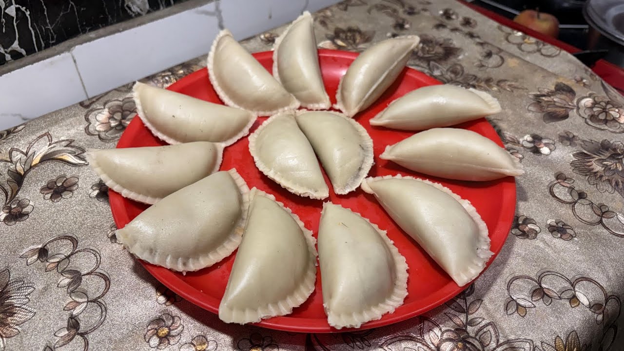 Different flavour gujiya recipe | अलग स्वाद वाली गुझिया | COOKING NEVER ENDS 