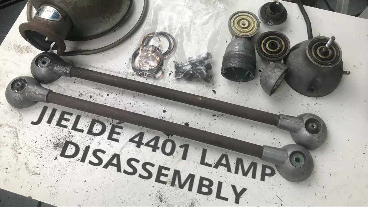 Meddings SF12 rebuild part 2: Jieldé lamp removal and disassembly