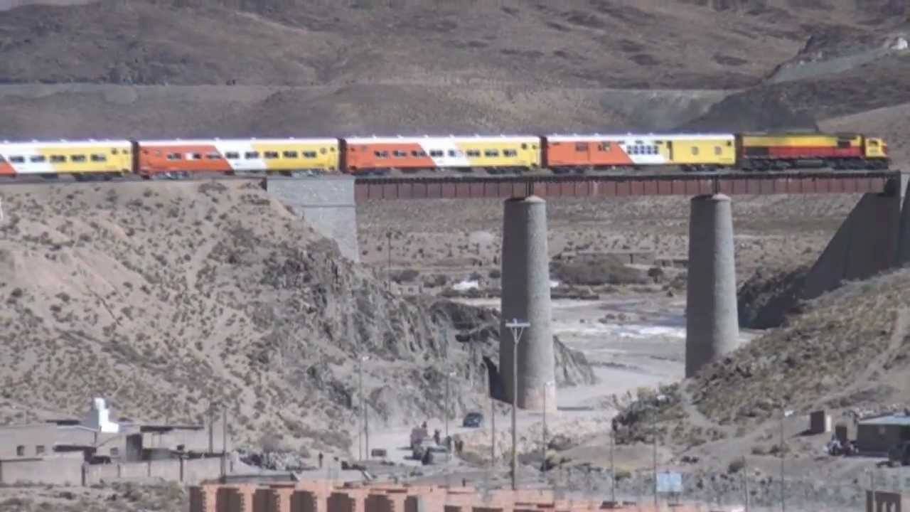 Llegada tren 809 (Tren a las Nubes) su paso por San Antonio de los Cobres