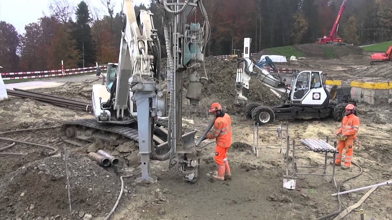 Zwei Menzi Muck und ein Menzi Master - Two Menzi Muck and one Menzi Master