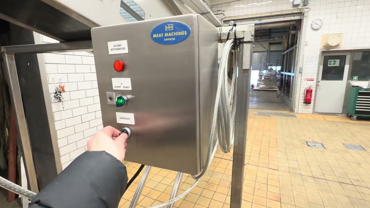 EMVE Transport elevator for sale from Meat Machines Sweden AB