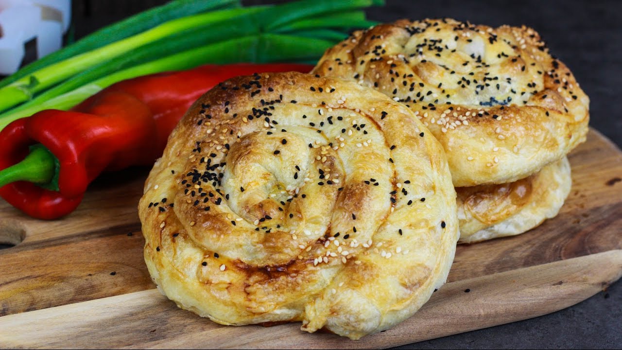 Schnecken Börek mit cremiger Weißkäse Füllung - Kol Böregi /Carsaf Böregi