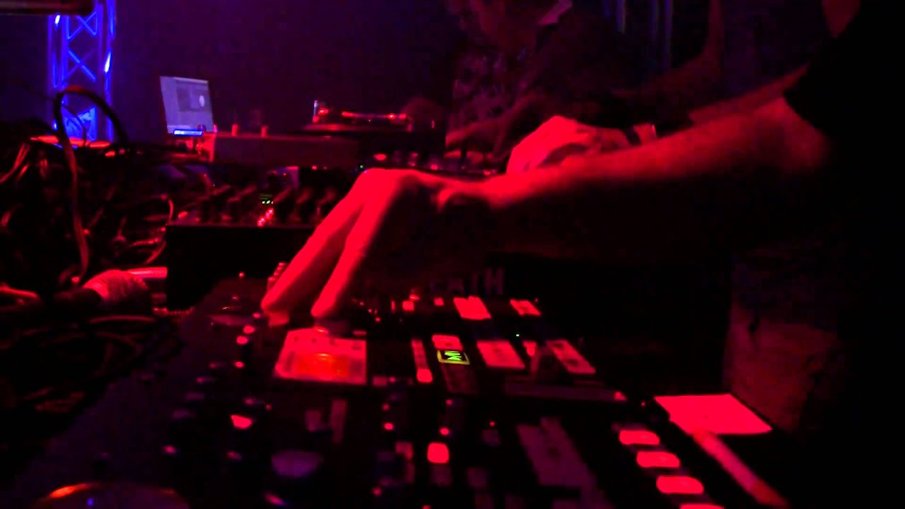 BMG aka Brachiale Musikgestalter@ 11.09.2010 Triebwerk / Dresden Teil 4