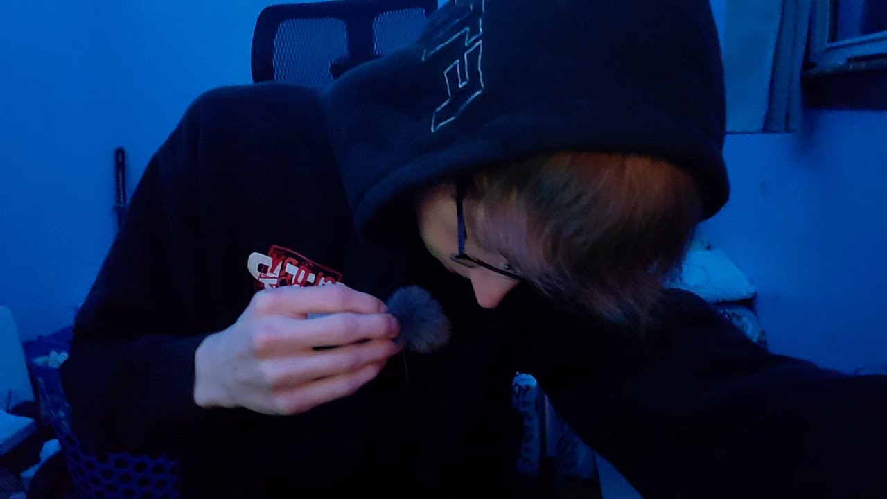 WHAT NODDING OUT ON OPIOIDS LOOKS LIKE (20 year old addict real footage)