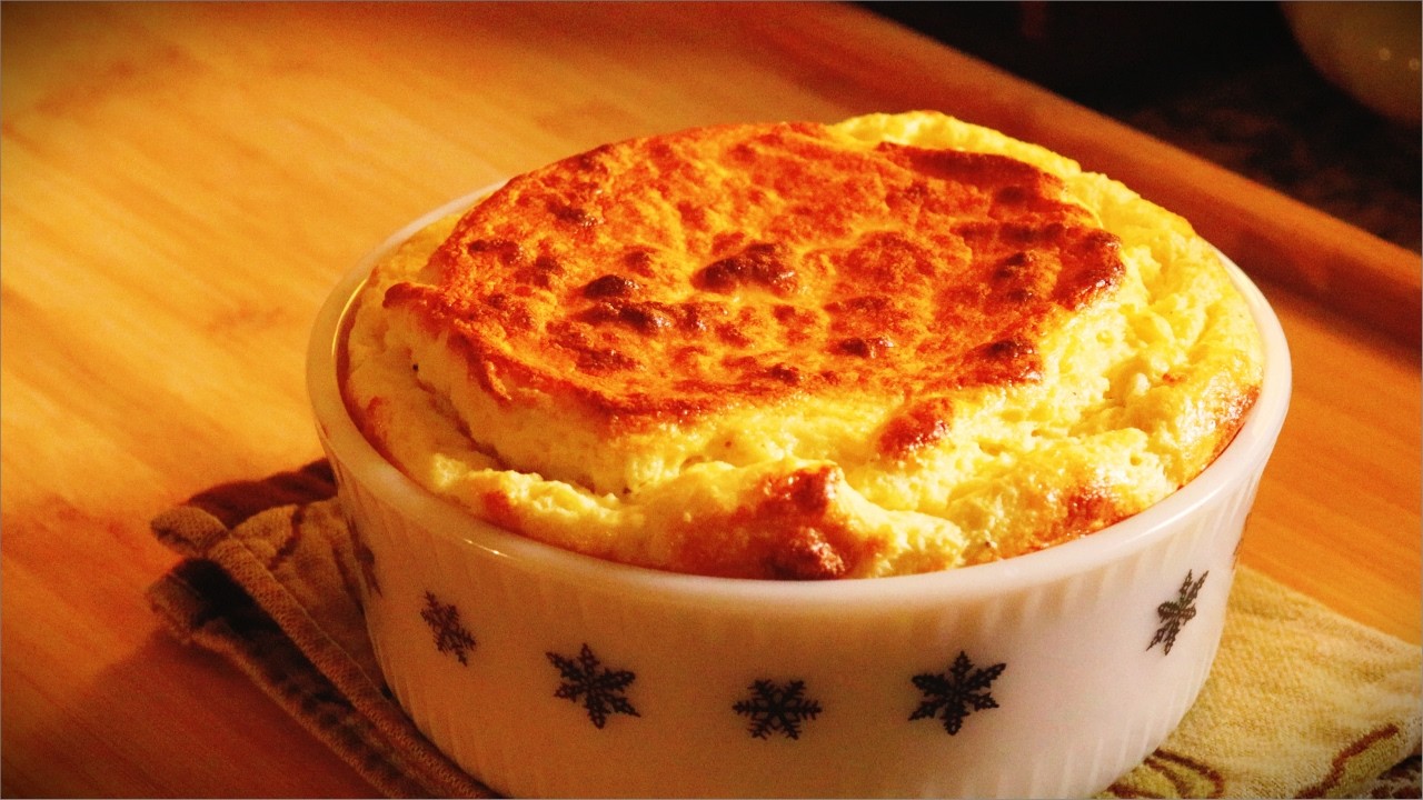[1979] Vintage Cheese Soufflé 🧀 The Classic French Cookbook Recipe!