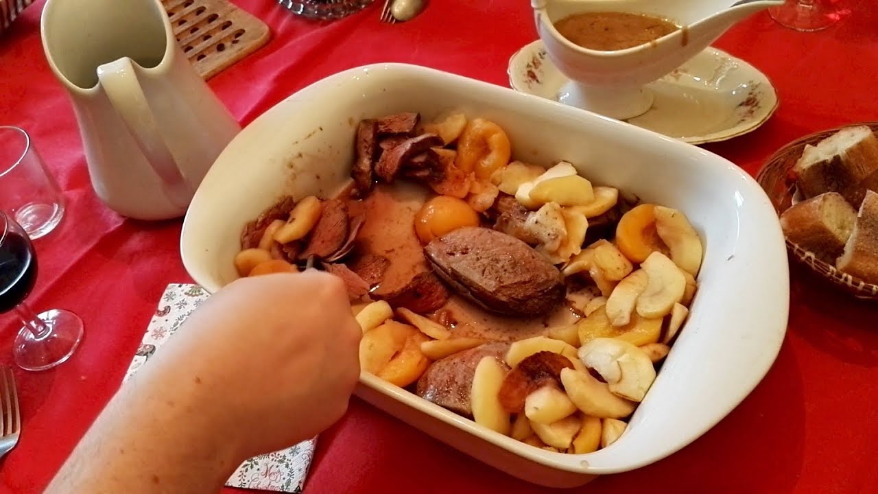 УТКА ПО-ФРАНЦУЗСКИ. КАК ГОТОВИТЬ УТКУ С ЯБЛОКАМИ И ПЕРСИКАМИ