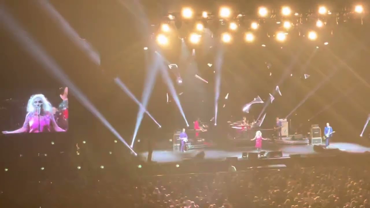 Blondie - Heart of Glass (I Feel Love/GSTQ) - Hydro, Glasgow 22/04/22