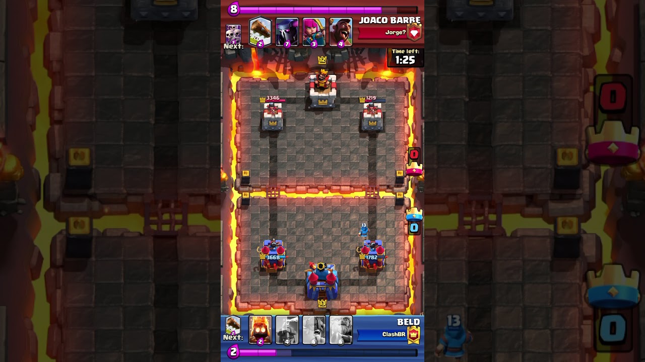 Clash Royale: Royal Giant Vs Hog Rider