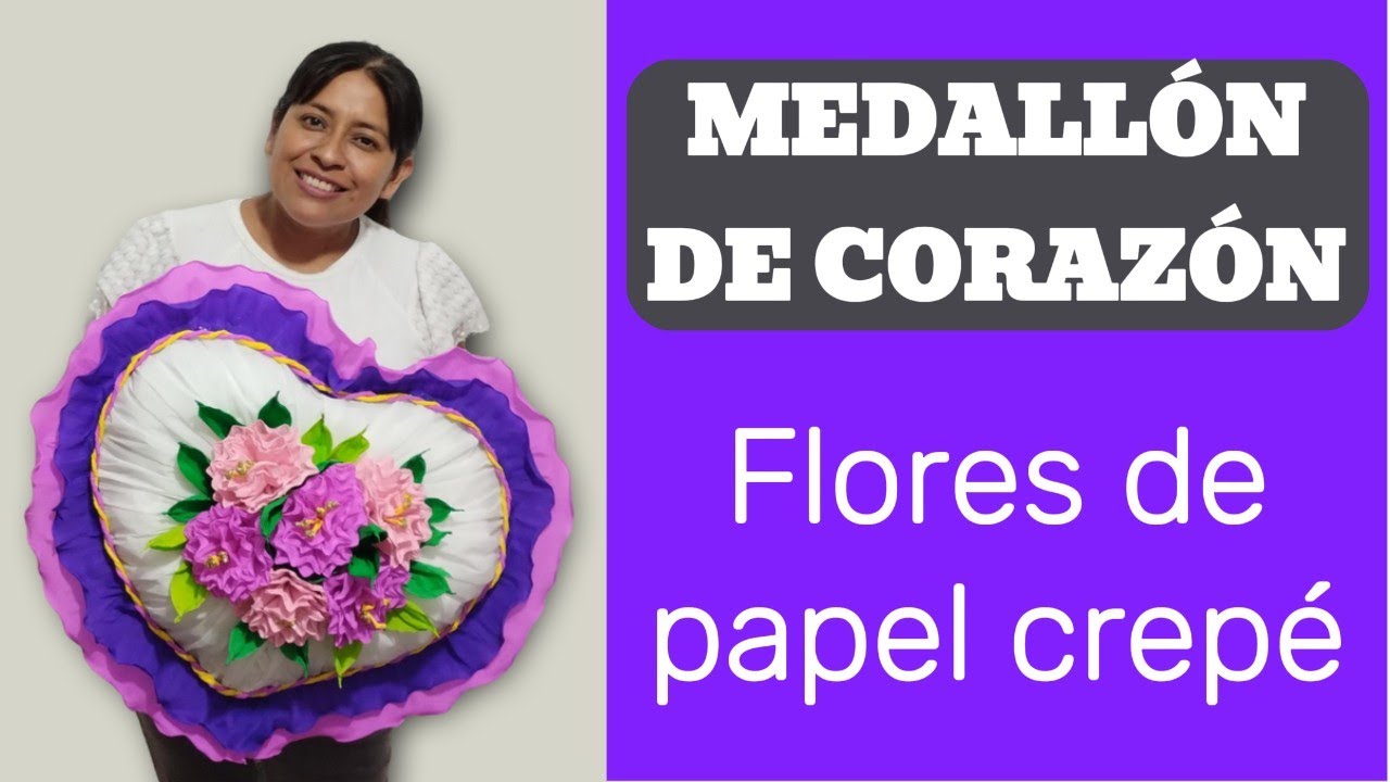 Medallón de corazón con flores de crepé