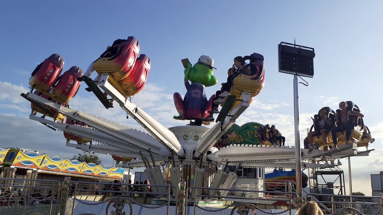 Feria de azuqueca de Henares 2019 atracción saltamontes ranita feliz