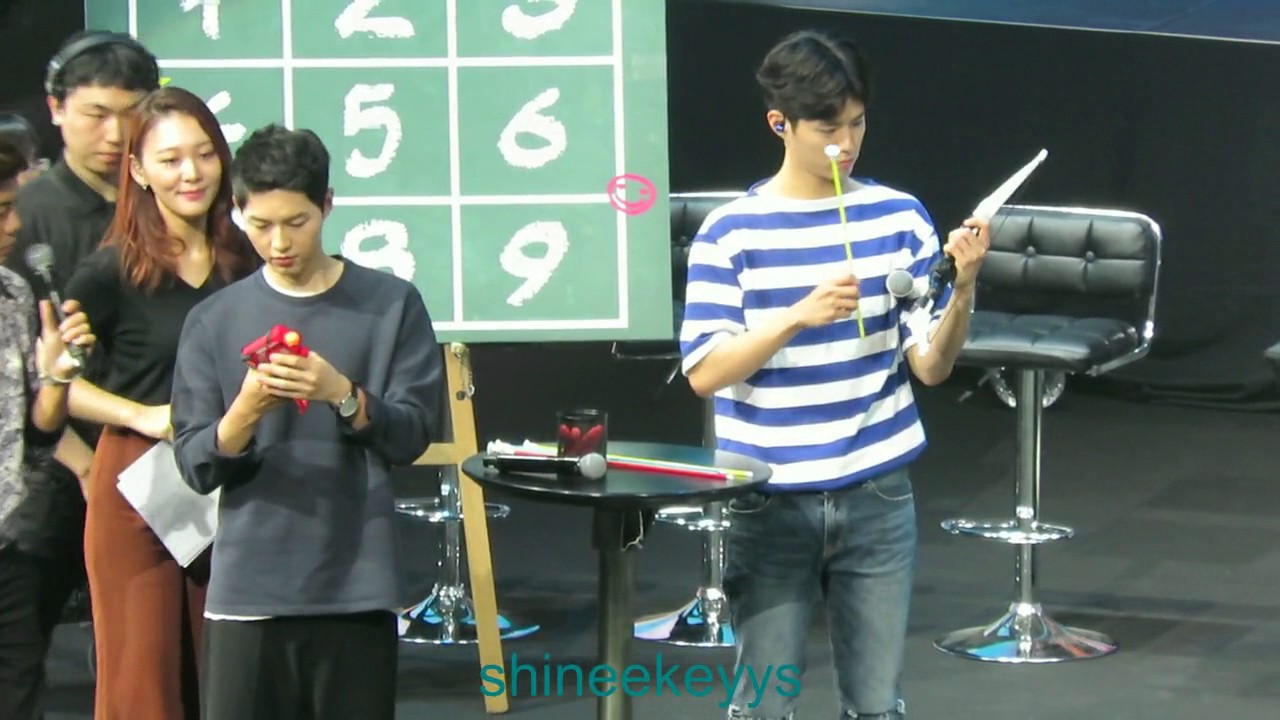 170218 Park Bo Gum Fanmeeting SG - Sun vs Moon Shooting Game With Song Joong Ki