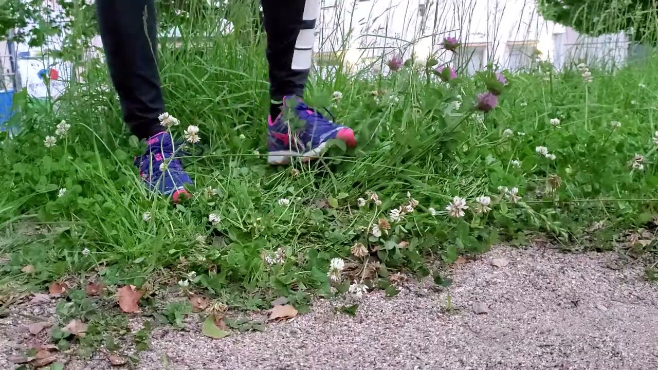 ASMR Girls Training Asics Running Shoes Trampling Grass