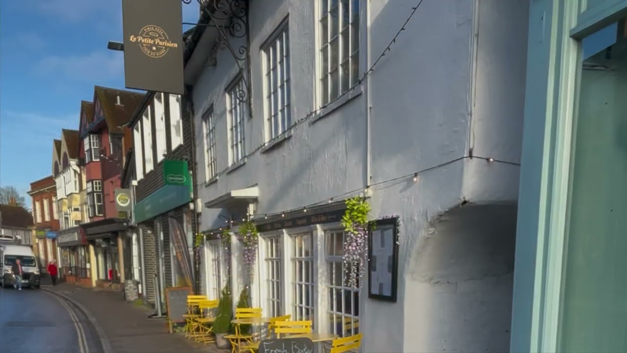 Le Petite Parisien Great Dunmow