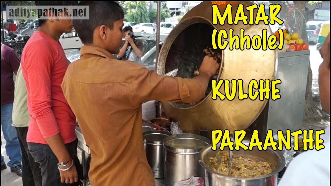 Chhole Kulche | MATAR KULCHE and PARAANTHE at Saket (Popular Indian Street Food)