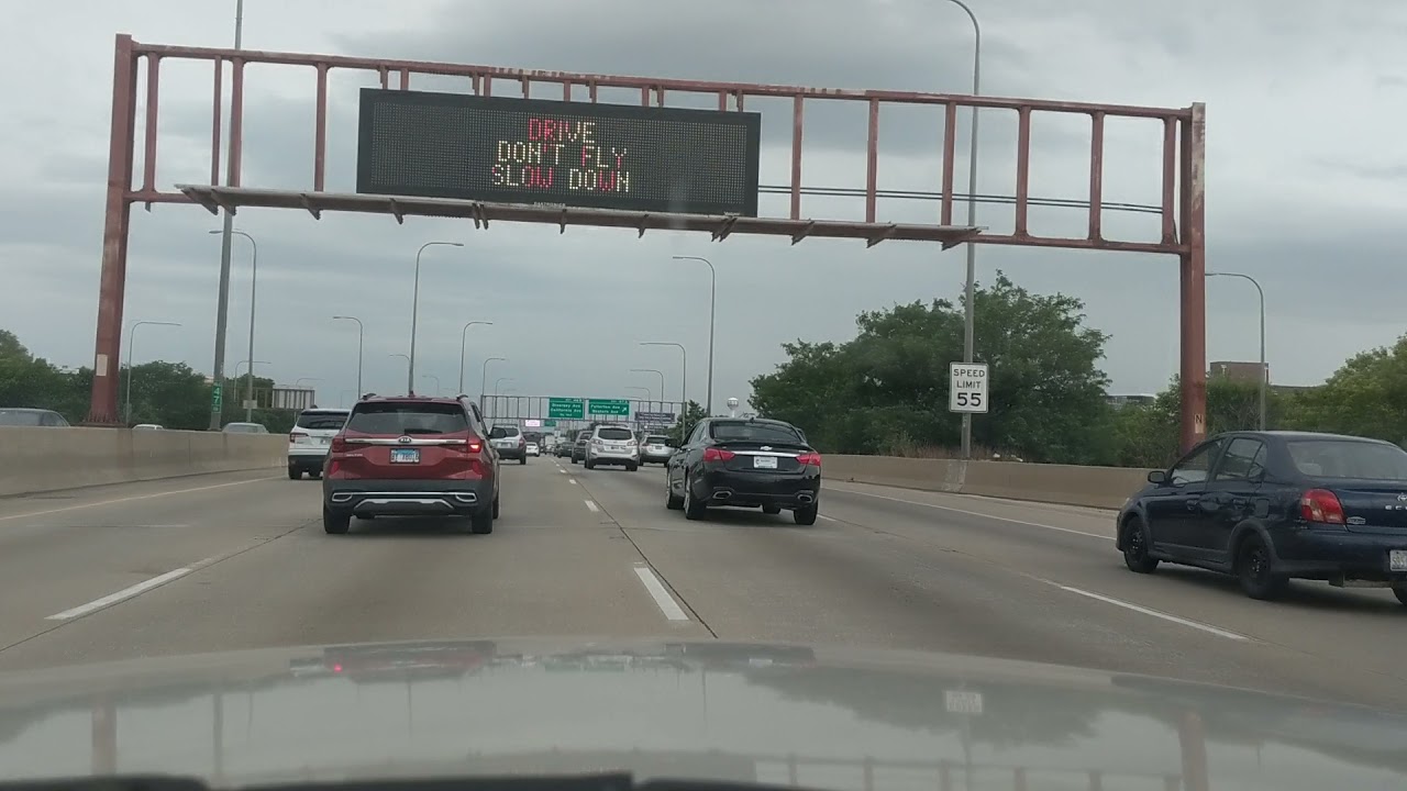 Chicago Drive: Heading west on the Kennedy Expressway toward O'Hare in a Crown Victoria