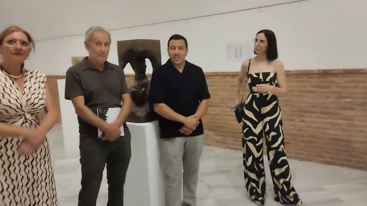 Inauguración exposición 𝑳𝒂 𝒉𝒖𝒆𝒍𝒍𝒂 𝒔𝒊𝒍𝒆𝒏𝒕𝒆 👣. 𝑴𝒂𝒕𝒆𝒓𝒊𝒂 𝒚 𝒂𝒖𝒔𝒆𝒏𝒄𝒊𝒂 de Jesús de Zafra
