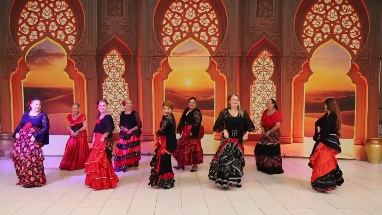 Caravana Rosas de Sara - Gitana Hechicera no Festival El Harém