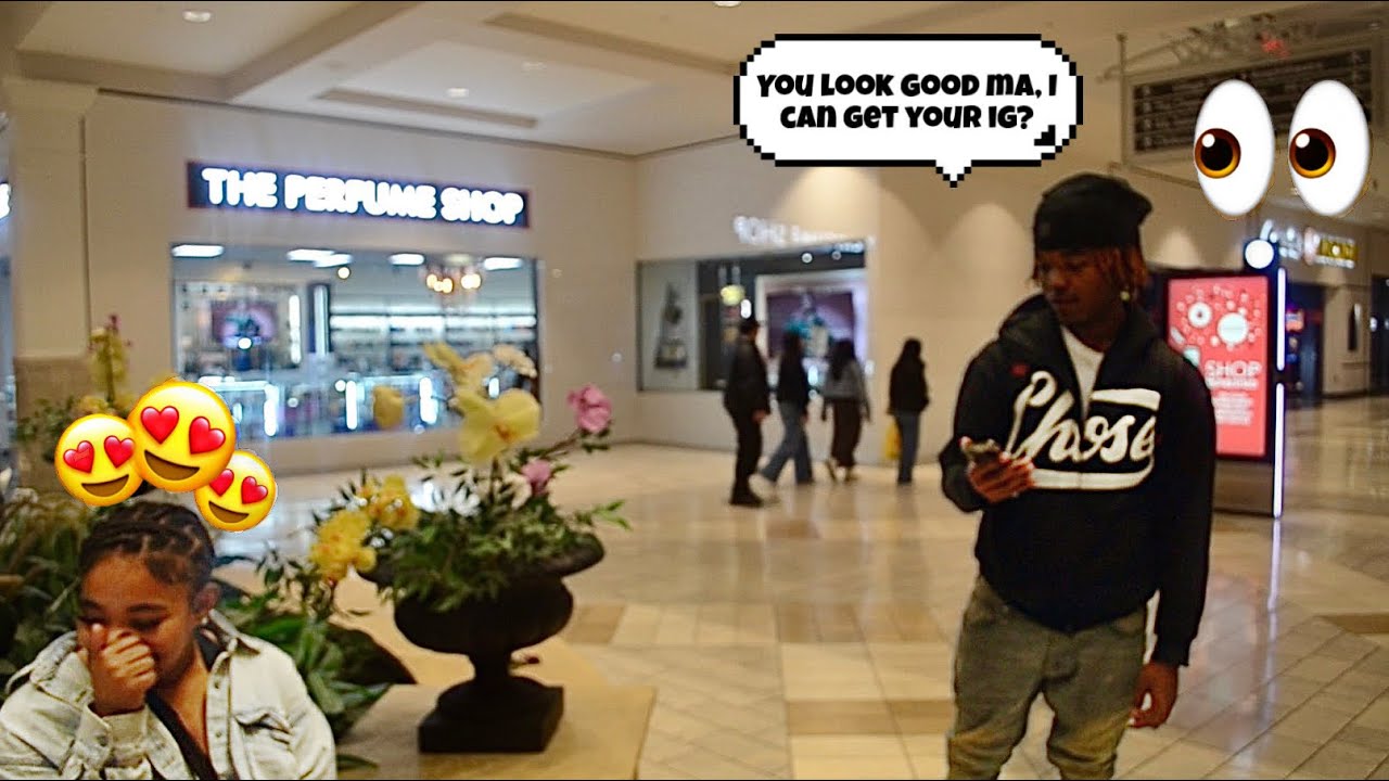 Went To The Mall For Valentine’s… 😱💕