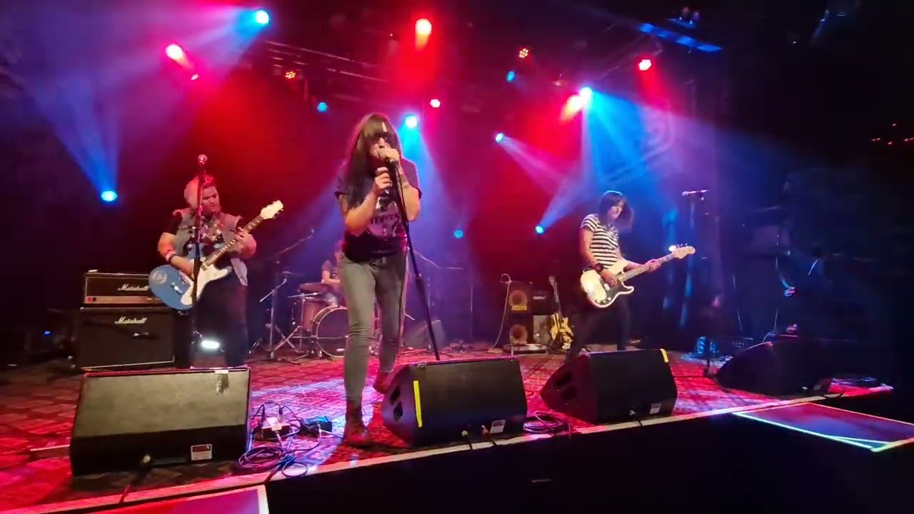 The Ramonas - Blitzkrieg Bop (Live at The 1865, Southampton, 22-08-2025)
