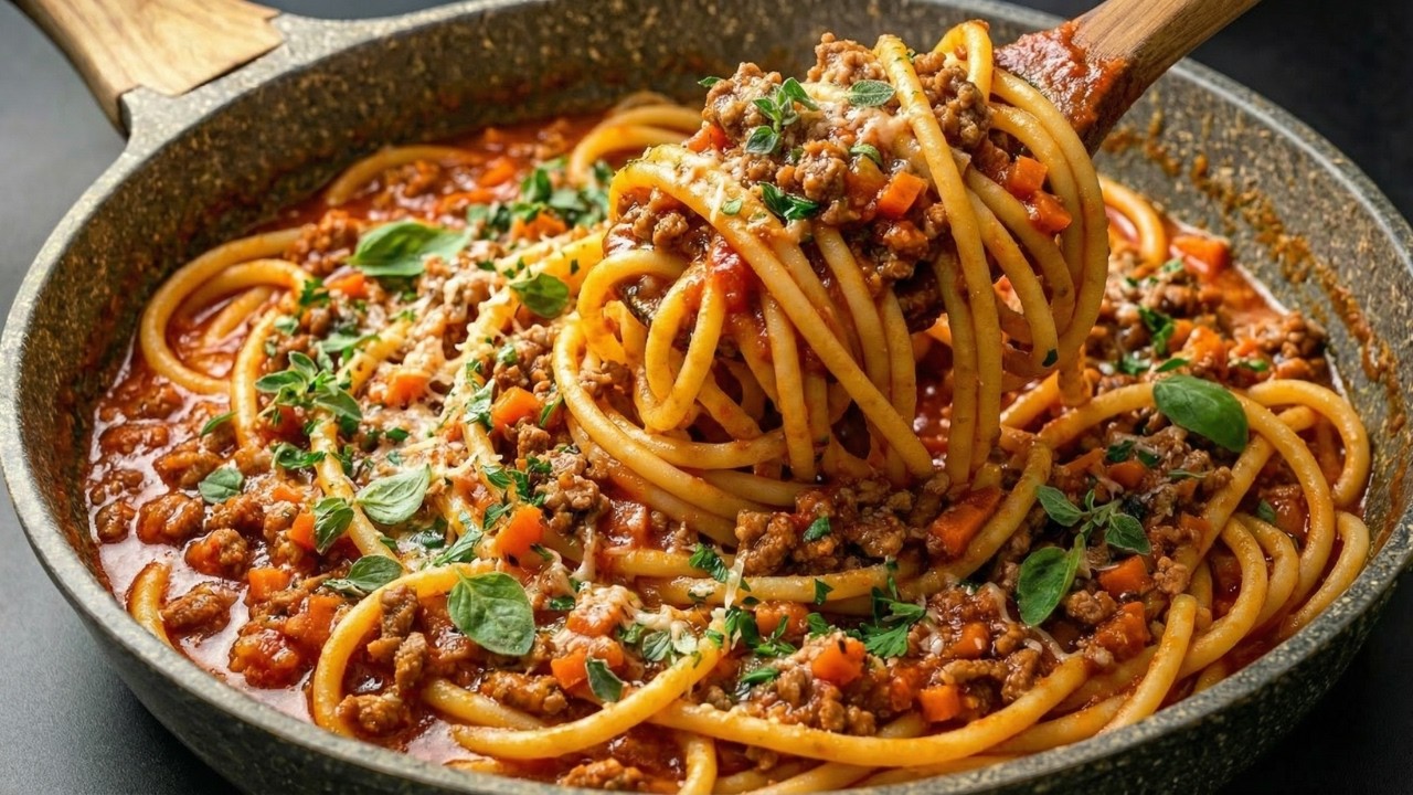 Pasta wie bei meiner italienischen Mutter! 5-Minuten Hackfleisch-Pasta für die ganze Familie!