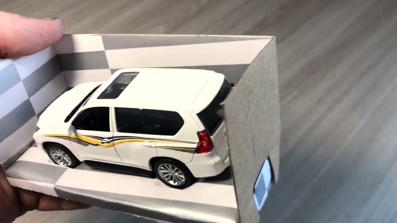Toyota Land Cruiser  Prado unpacking