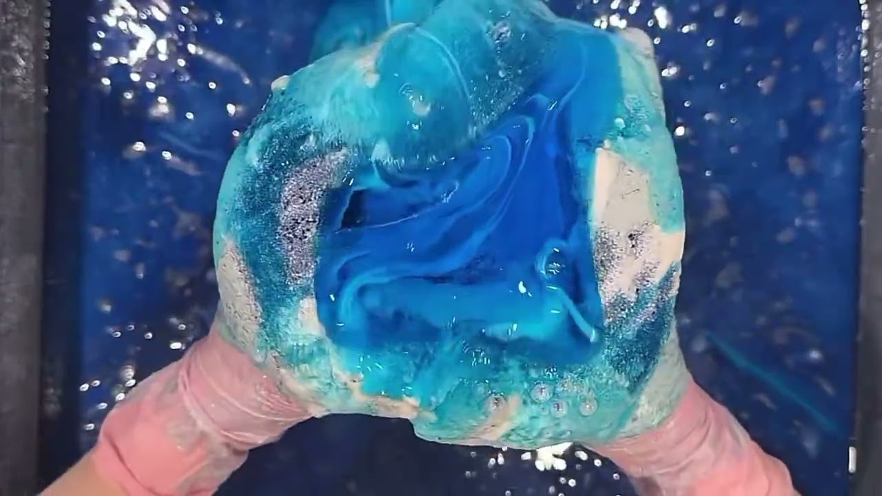 Смесь, выливаю много пены для стирки, так приятно! #asmr #asmrsounds #oddlysatisfying #satisfying