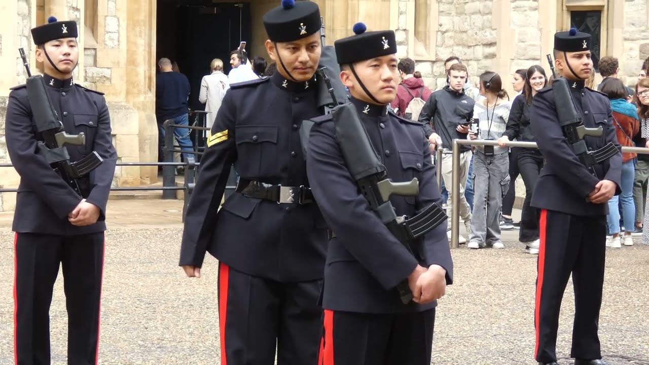 Queen’s Gurkha Signals