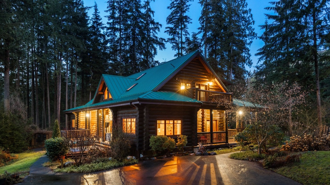 3025 Anmore Creek Way, Anmore