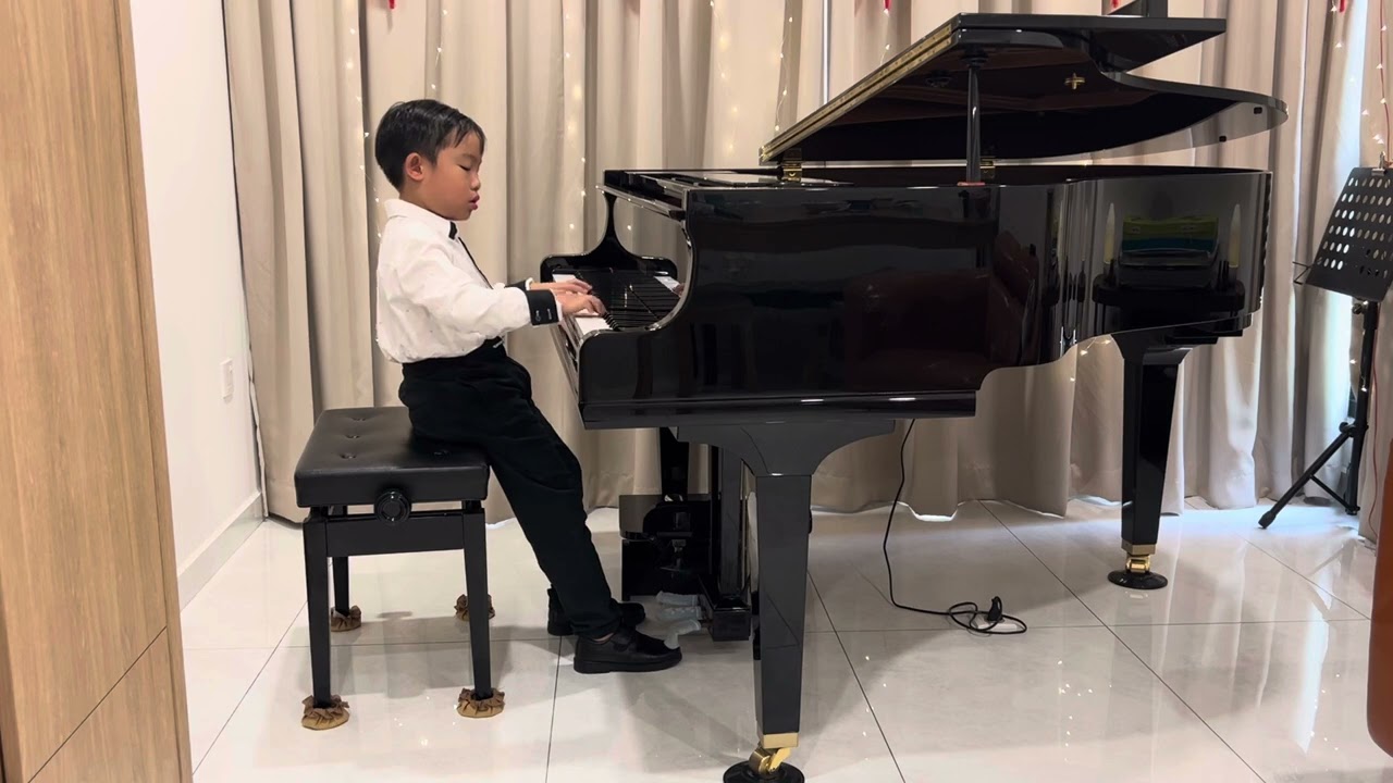 Anderson Cushin plays Moderato by Beethoven. Simc. 