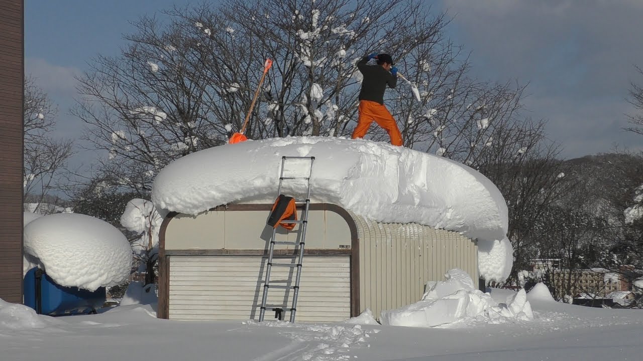 2023年 北海道田舎生活 雪下ろし８🌈 車庫屋根雪下ろし行きます