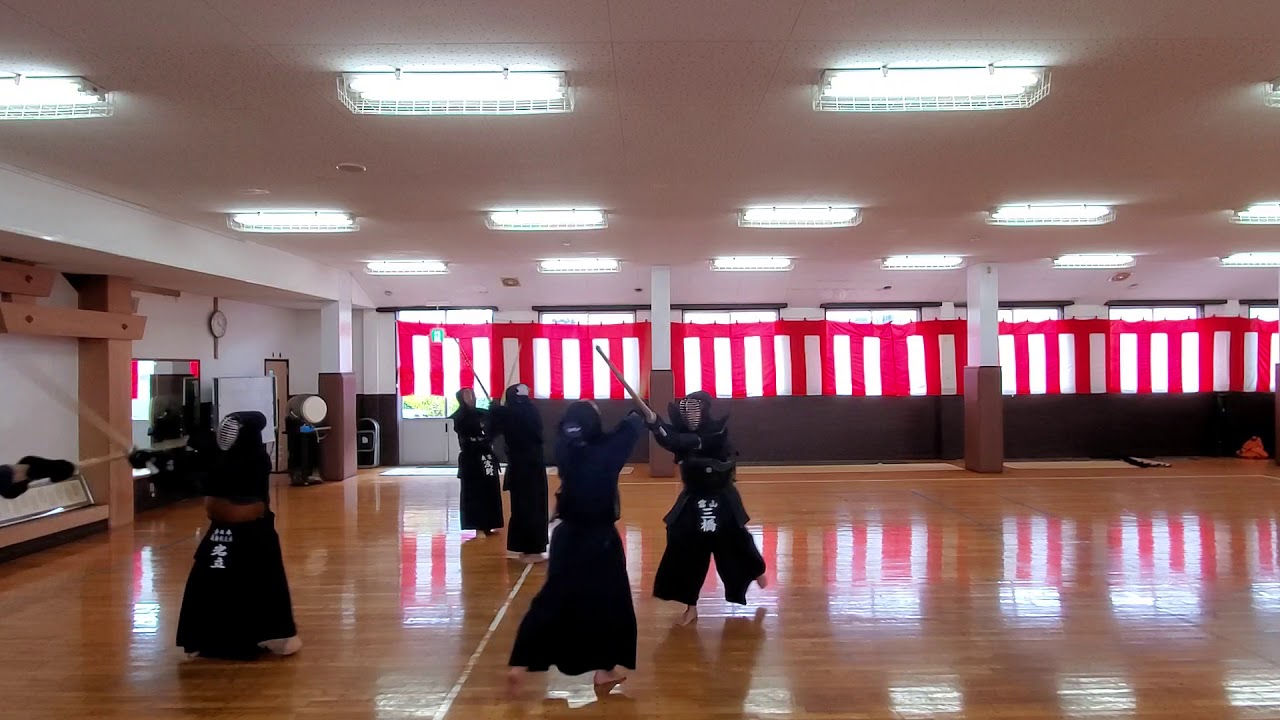 剣道砺波　11/17　◇高岡南錬成館◇　稽古風景《　範士八段  岩立三郎先生【千葉】　  教士八段  浅野誠一郎先生【東京】》(  岡田道場【東京】  卯月会【神奈川】  劔乃会【高岡南錬成館】)