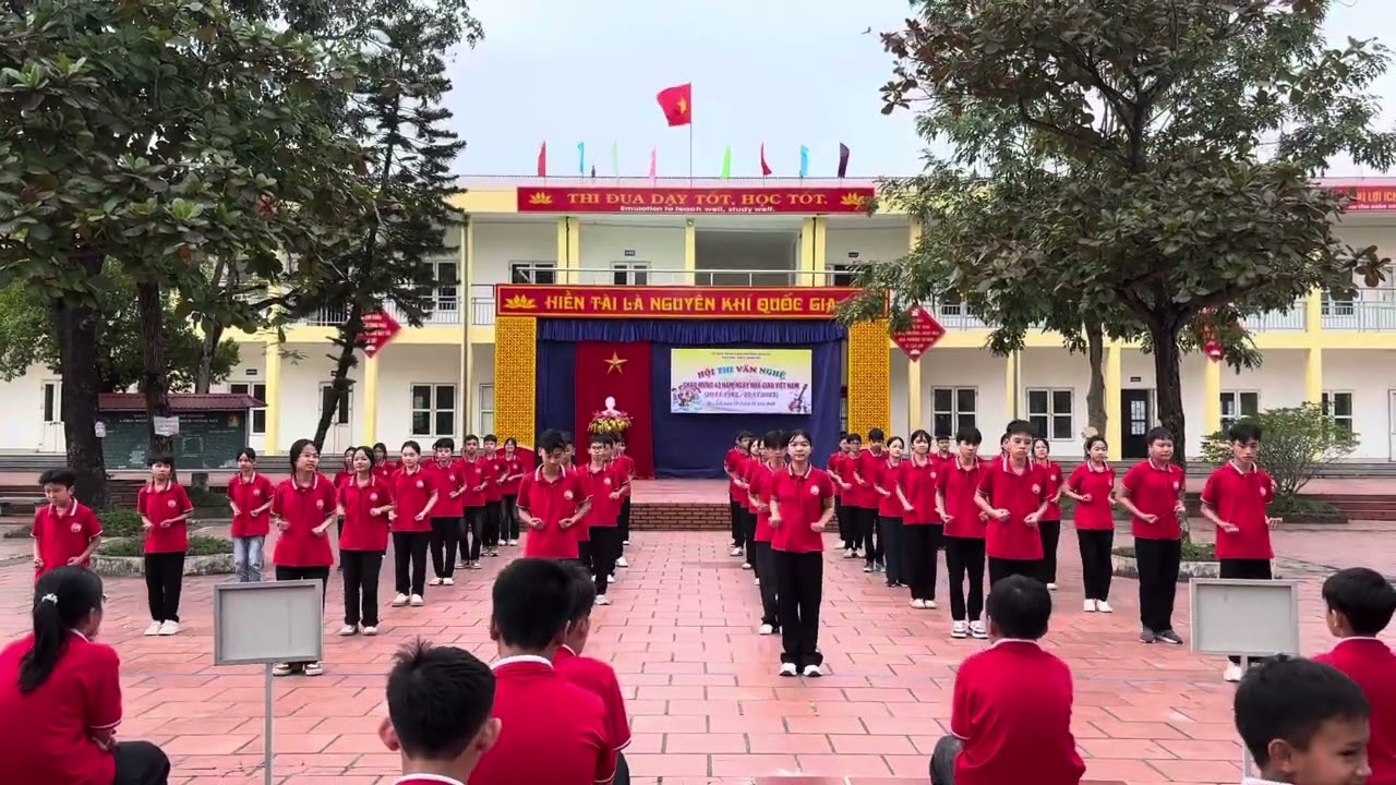 Võ nhạc VOVINAM của lớp 8B