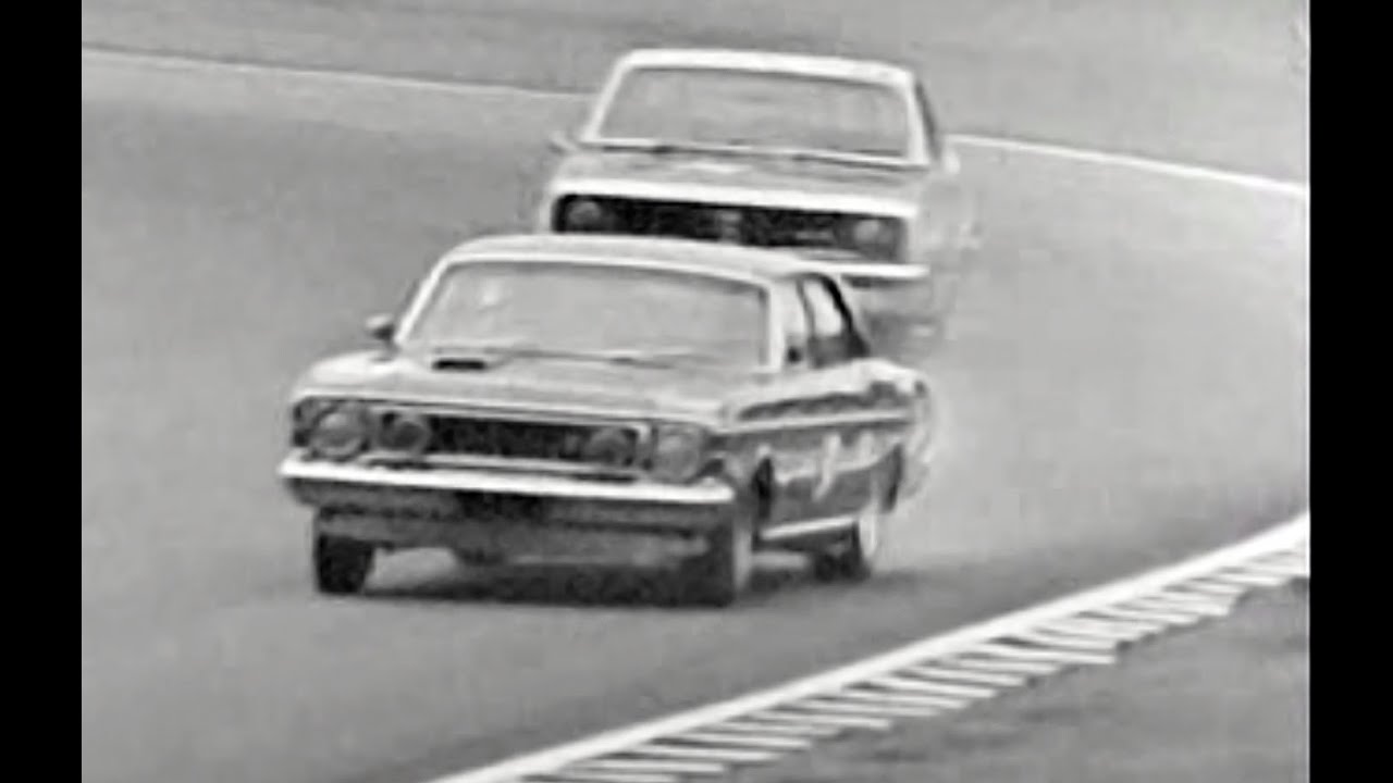 15th Feb 1970. Warwick Farm Raceway, Sydney NSW.  Production Touring Car race.