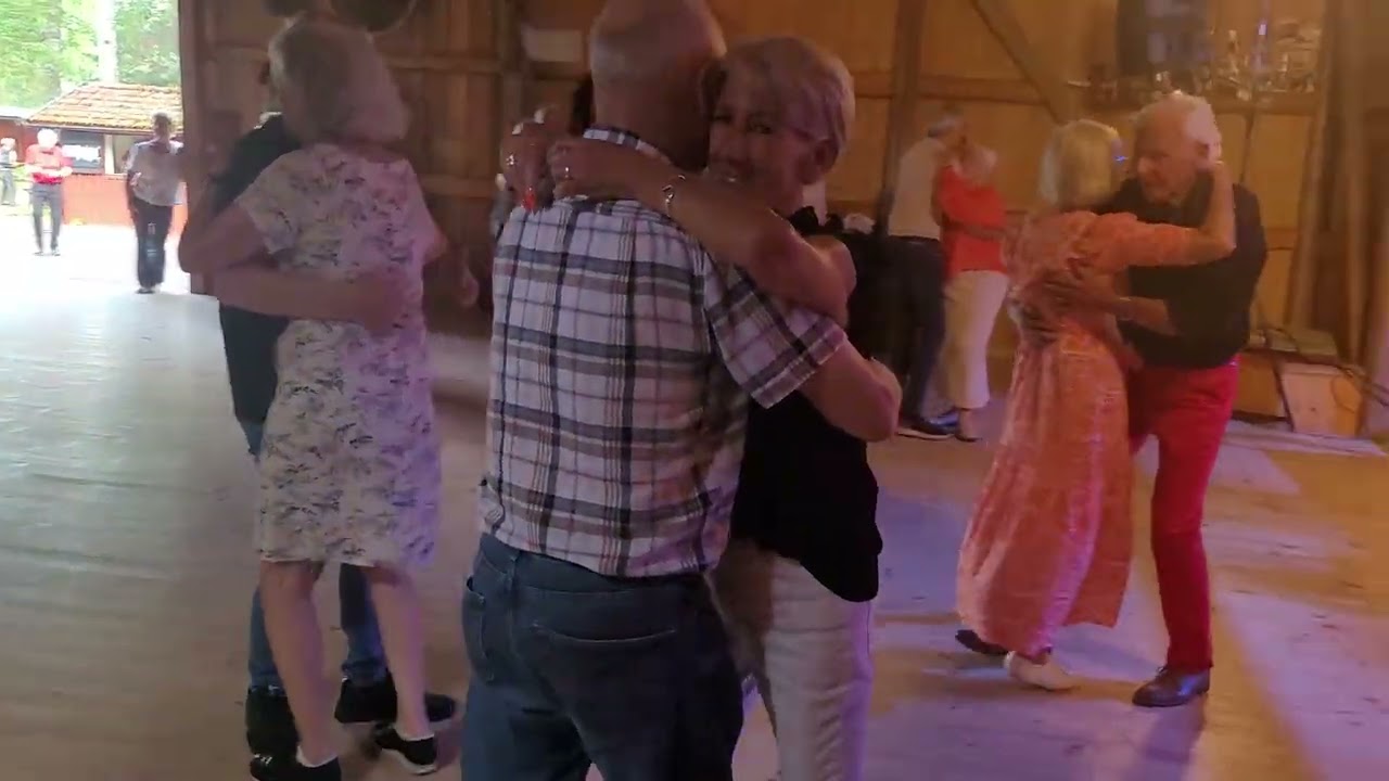 Holidays Upperudslogen i Molkom 2/8-25.💃🕺