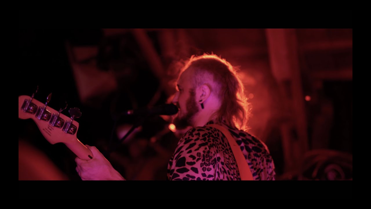 Binnaz - LIve on Taka Tuka island