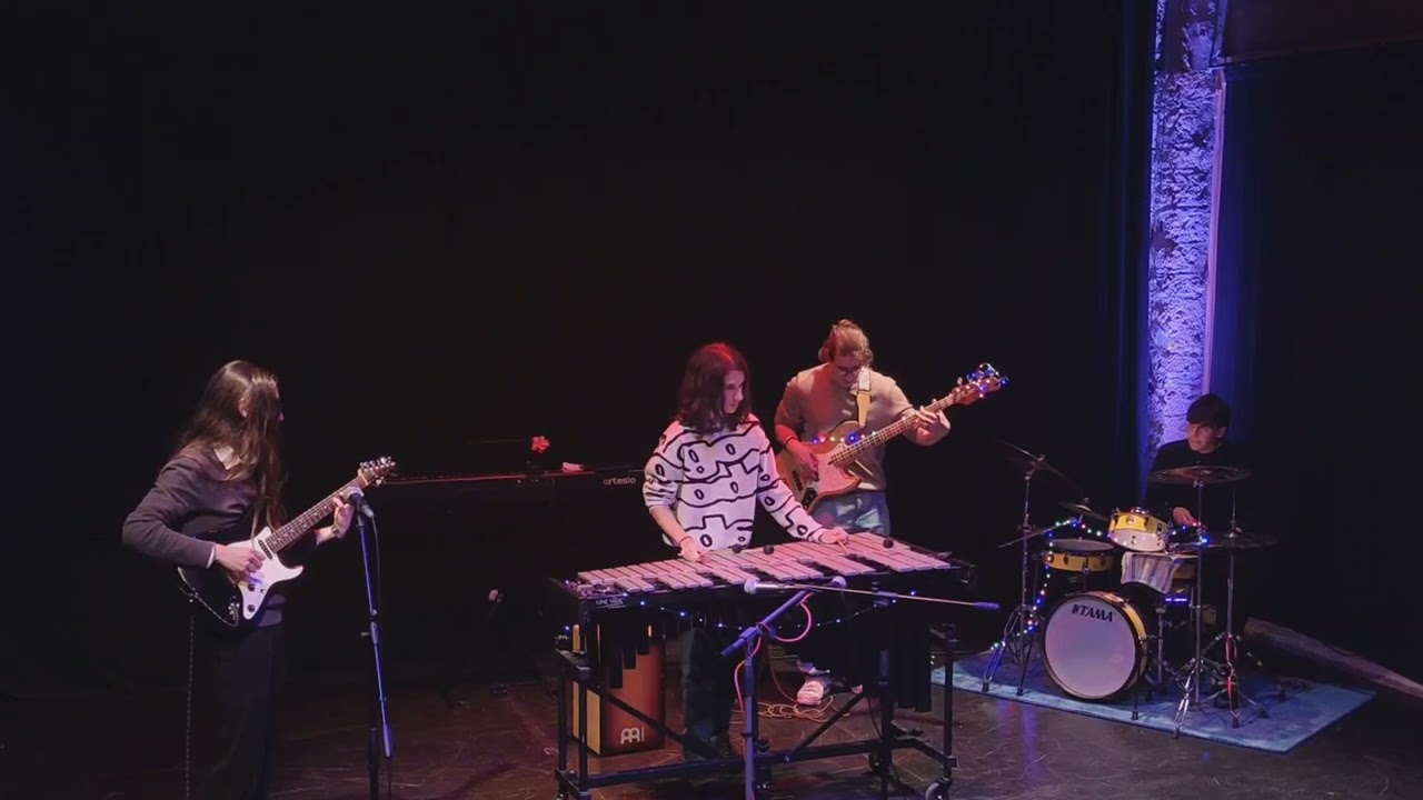 Etude on Cohen and Hamasyan (Michael Neocleous) - Kanapes live @+ergeio 27/12/2025